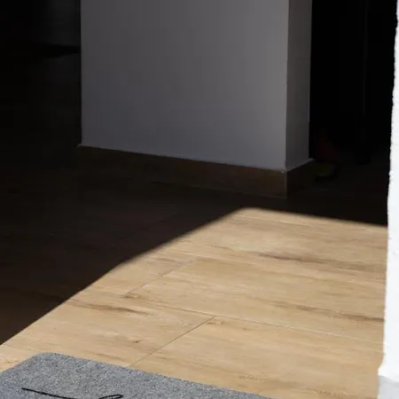 Deluxe Apartment And Studio 